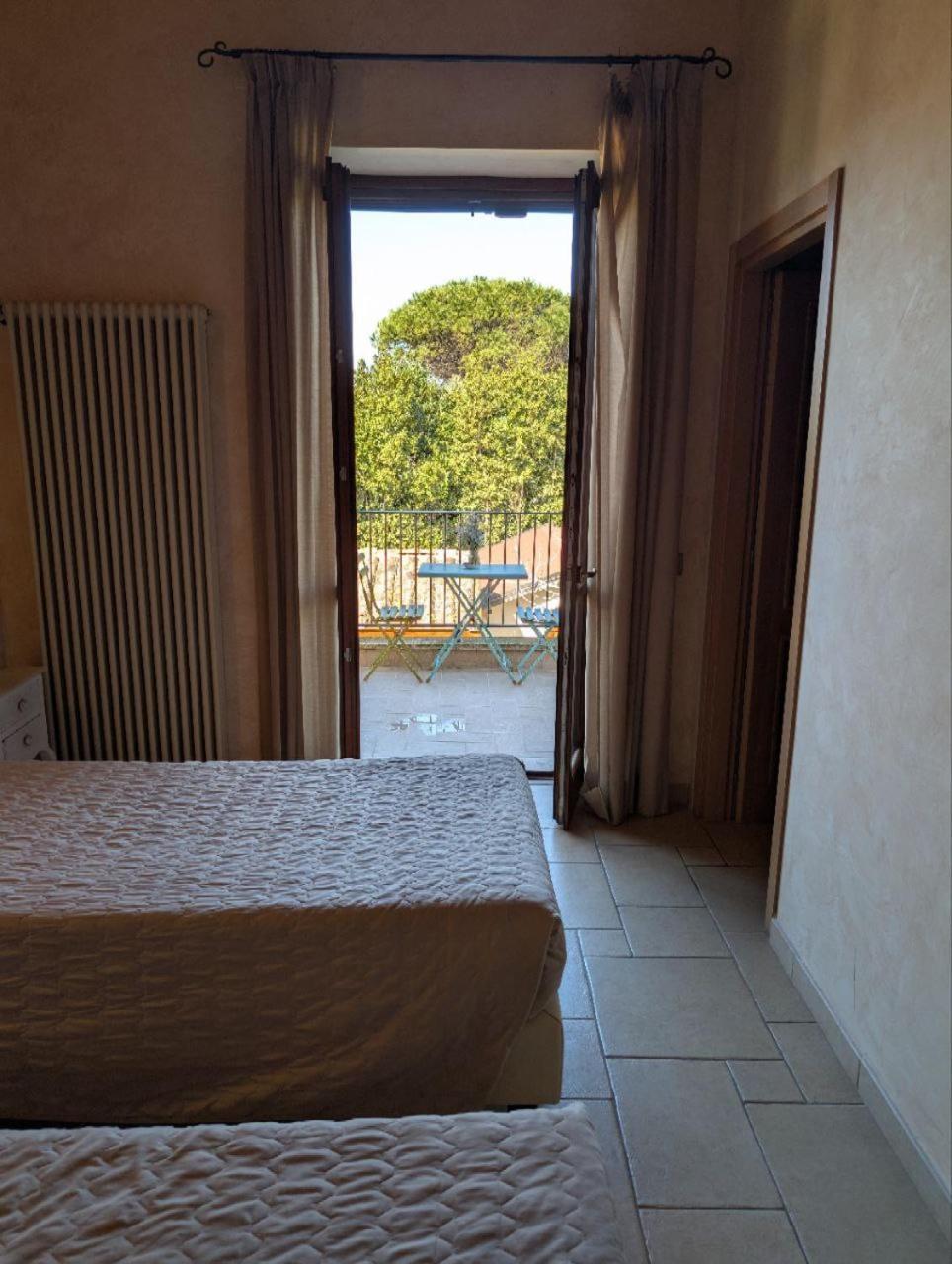 Casale Elisa Country Hotel Ladispoli Exterior photo